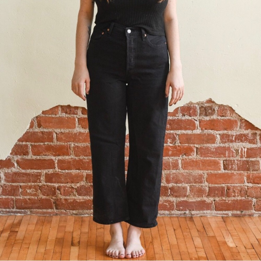 Levis Ribcage straight ankle Black sprout 26